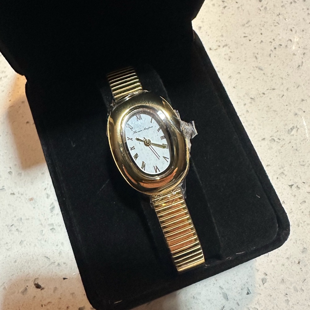 New! Heaven Mayhem-The Amara Watch / new in box